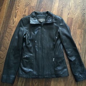 Andrew Marc Leather jacket size xs