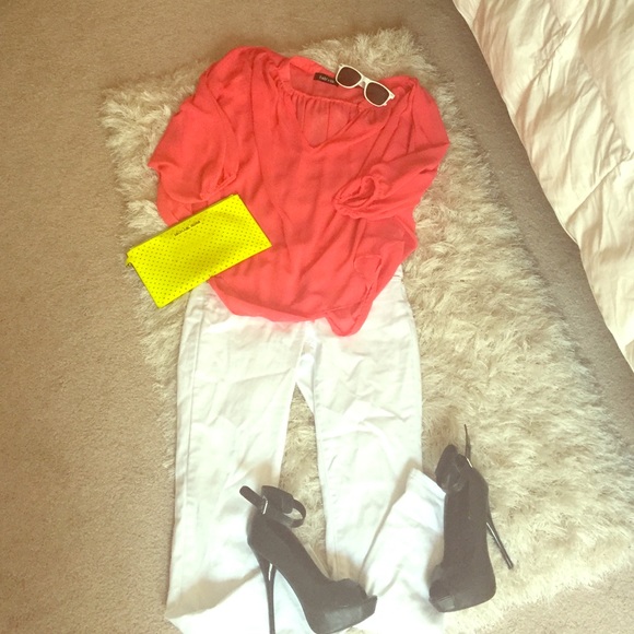 Coral very float top