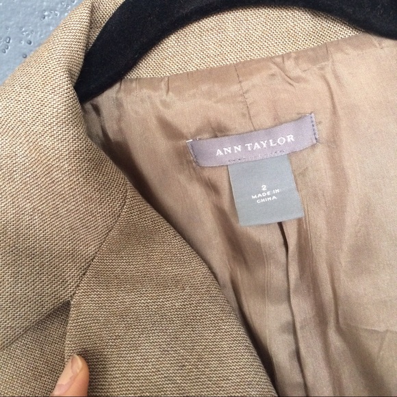 LIKE NEW Ann Taylor blazer jacket - Picture 2 of 4