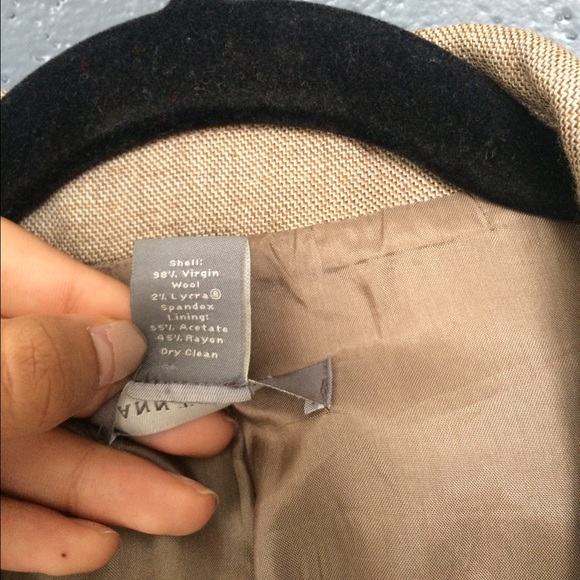 LIKE NEW Ann Taylor blazer jacket - Picture 3 of 4