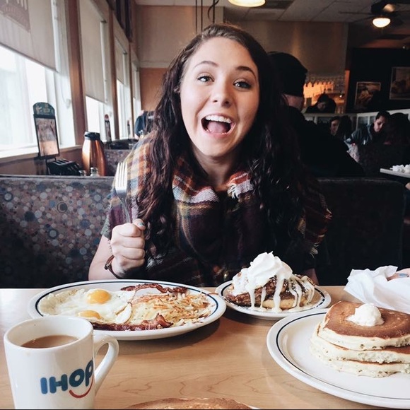 Meet your Posher, Shay - Picture 8 of 8