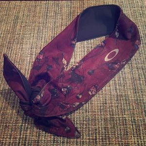 NWOT Oakley Athletic Headband