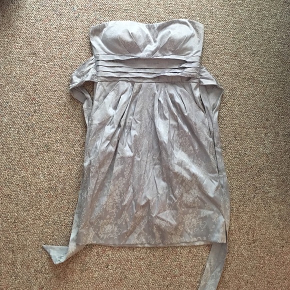 Strapless dress
