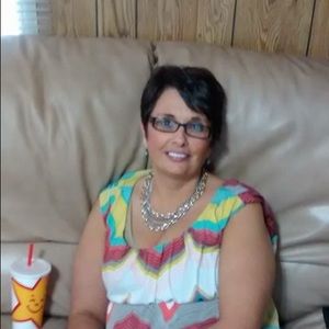 Meet your Posher, Teresa