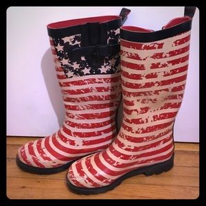 Size 7 Capelli American flag rain boots.