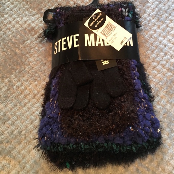 Steve Madden infinity headband and ez tap gloves