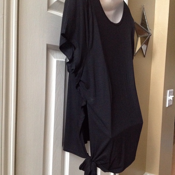 2b Bebe pretty little black TOP w/ties💠NWNT💠 - Picture 3 of 4