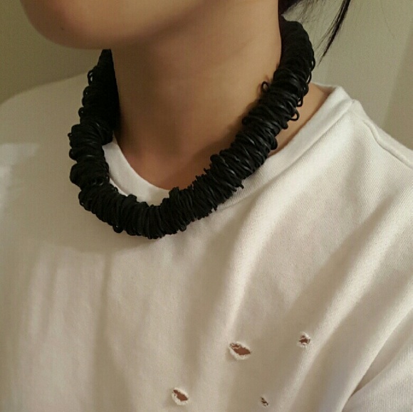TOPSHOP  NECKLACE - Picture 3 of 4