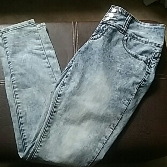 Acid Wash Skinny jeans