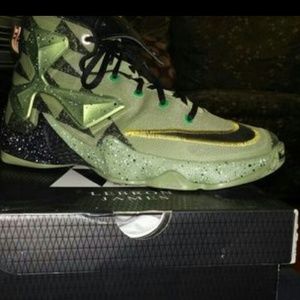 LeBrons James sneakers