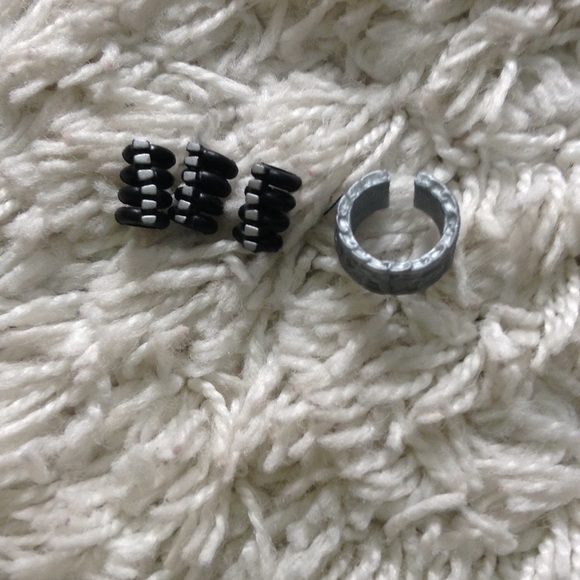 Random doll accessories - Picture 4 of 4