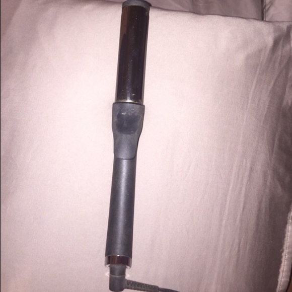 GHD curling iron