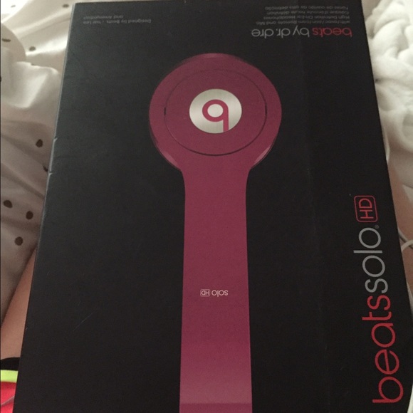 Beats headphones!! Need gone !!!
