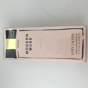 Modern Muse perfume