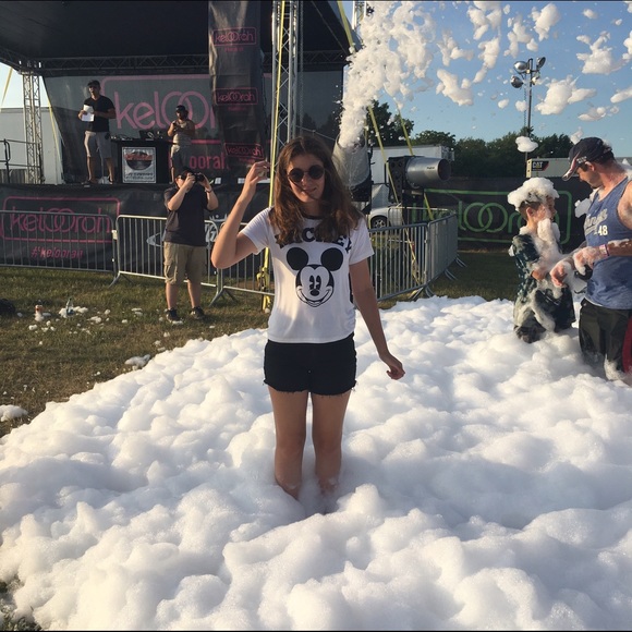 Meet your Posher, Kaitlynne