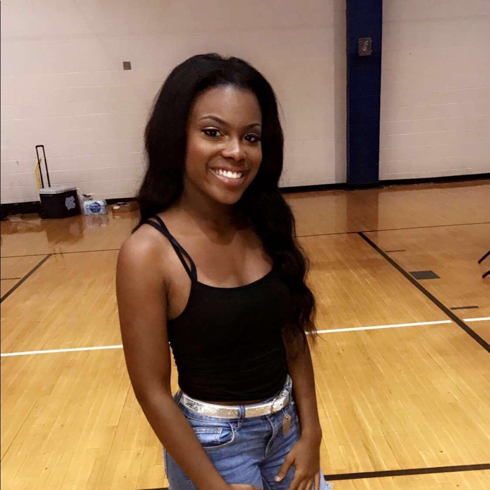 Meet your Posher, Brittney