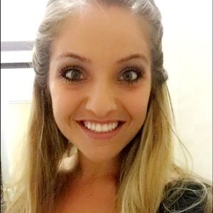 Meet your Posher, Angelin