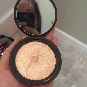 Champagne Pop. Jaclyn hill