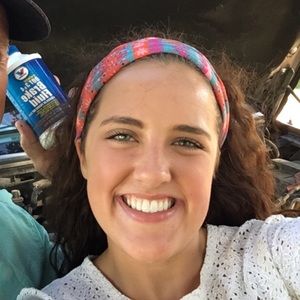 Meet your Posher, Jillian