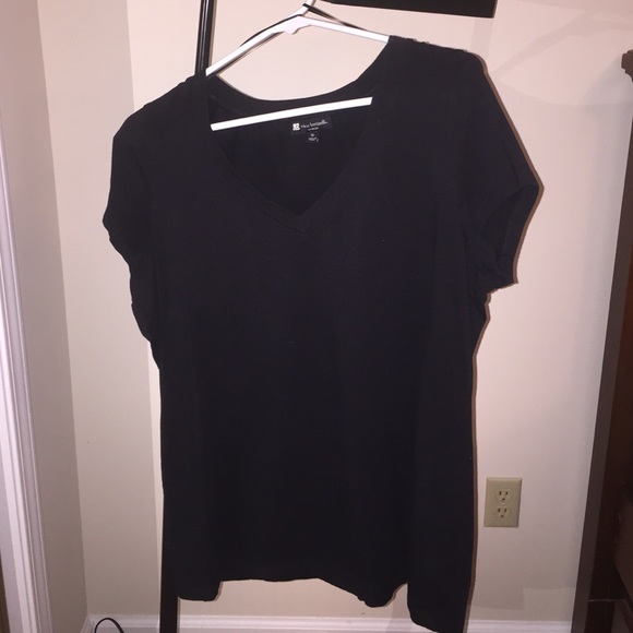 Black tshirt