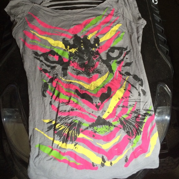 Tiger shirt with lots of colors