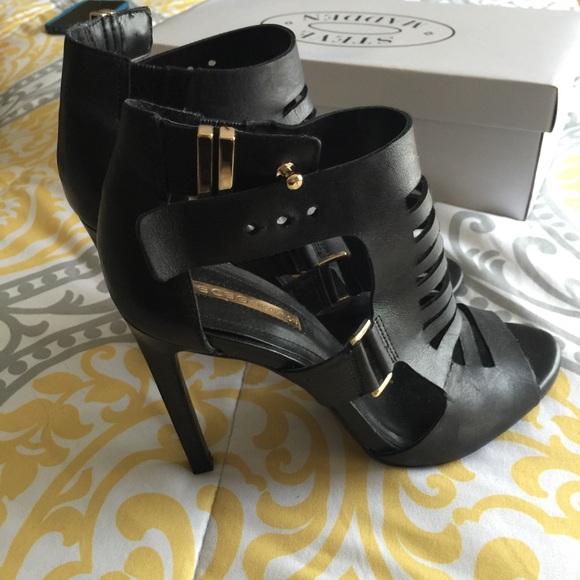 BCBG Shoes