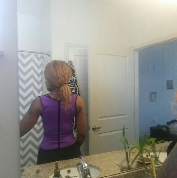 Waist shaper /vest - Picture 2 of 3