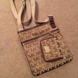 Michael Kors purse and wallet set