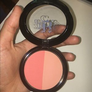 Kat Von D shade light blush