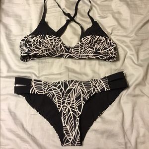 LULULEMON Swim Top ONLY