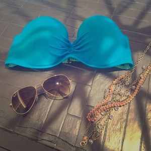 VS BIKINI TOP :: LIKE NEW