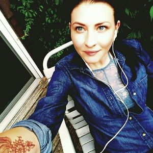 Meet your Posher, Evelyn