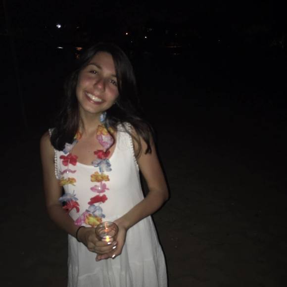 Meet your Posher, Ambar - Picture 1 of 1