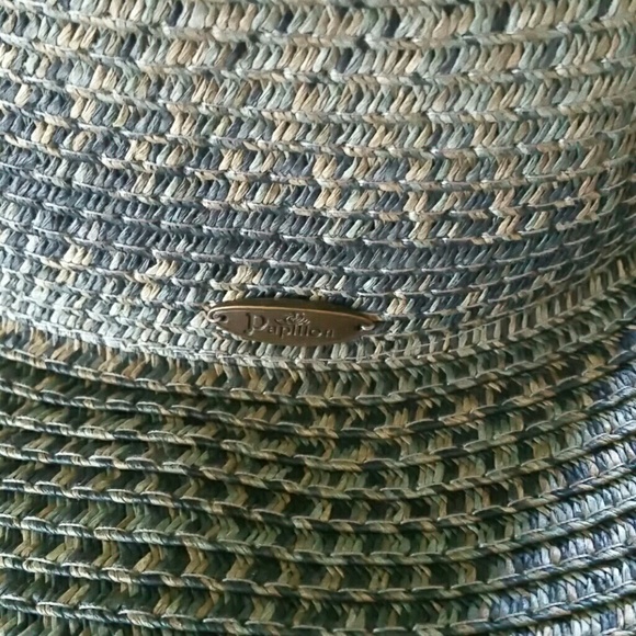 Beautiful sun hat. NWT - Picture 3 of 4