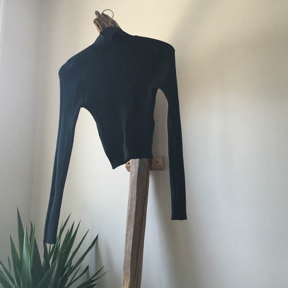 Hunter Green Crop Sweater