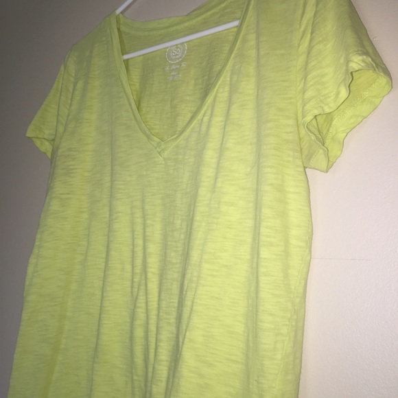 DONATED Yellow-green V-neck Tee - Picture 3 of 4