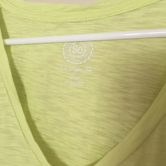 DONATED Yellow-green V-neck Tee - Picture 4 of 4