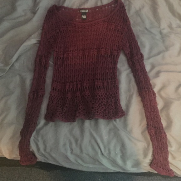 Plum/maroon cable knit sweater