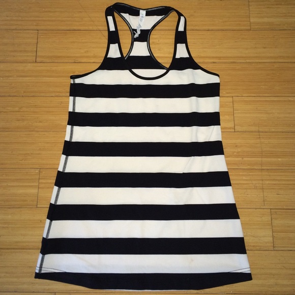 Lululemon black and white stripped tank