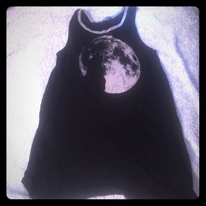 Howlin at the moon shirt