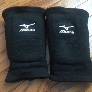 Mizuno Knee pads