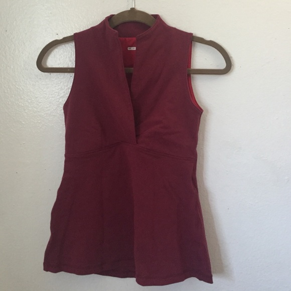 Lululemon workout tank