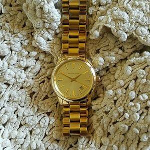 Michael kors gold watch