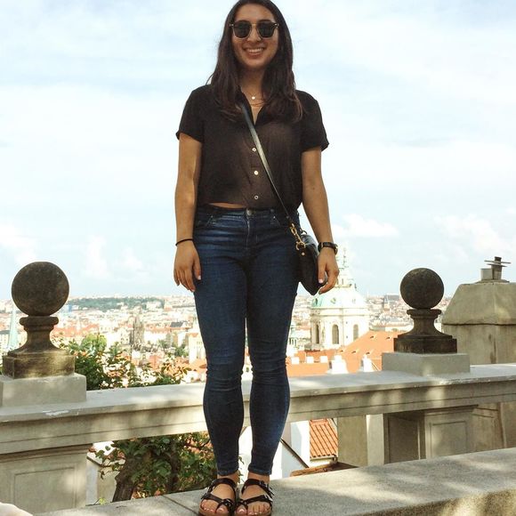 Meet your Posher, Anna - Picture 1 of 1