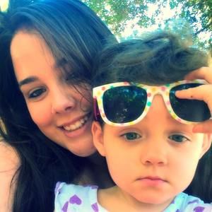 Meet your Posher, Lara