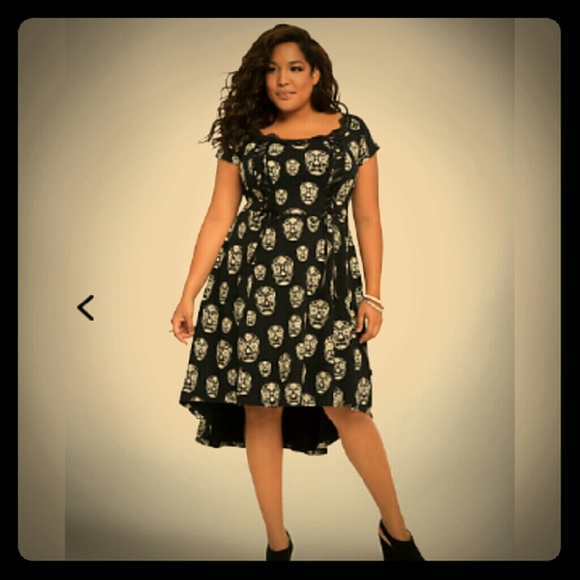 BNWT Off Shoulder Skull Dress