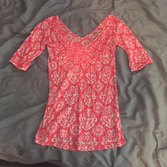 Salmon color light weight top!