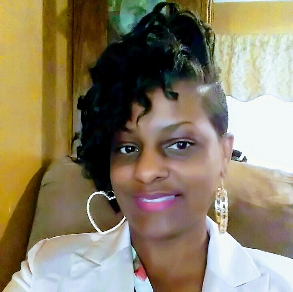 Meet your Posher, Dedra