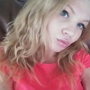 Meet your Posher, Ashlee