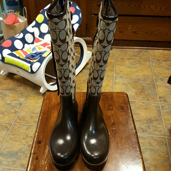 Authentic Tristee Coach lace up Rain Boots